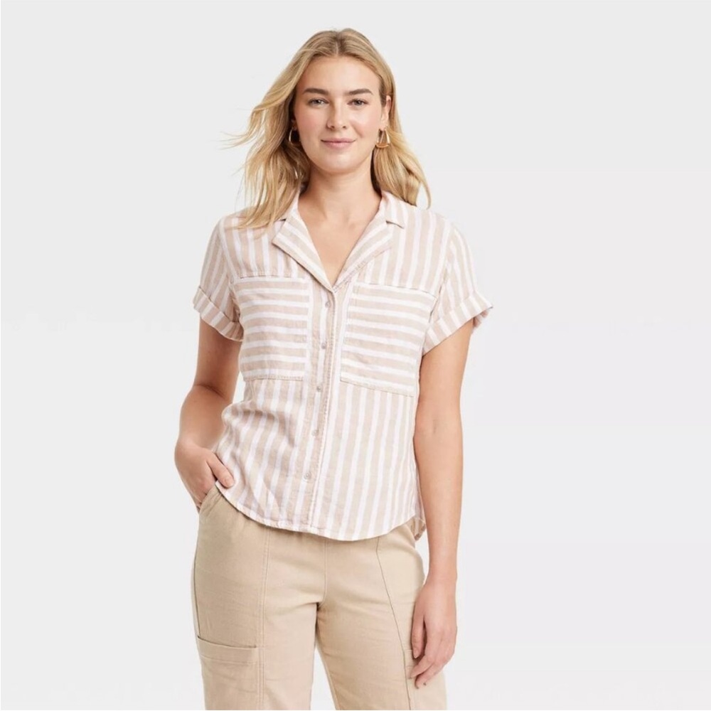 Women's Linen Long Sleeve Collared Button-Down Shirt - Universal Thread Tan